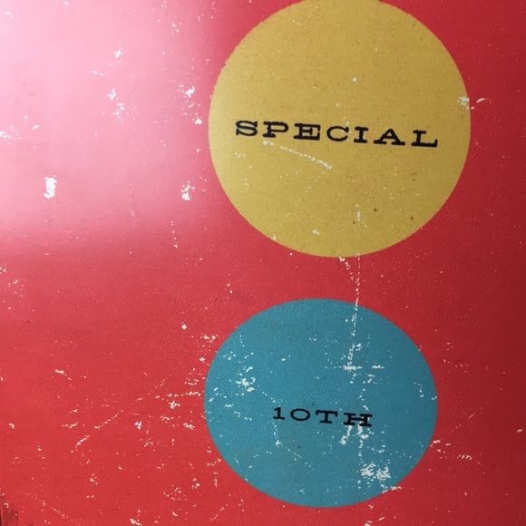 Arts & Crafts Book Storage Tin - Picture 8 of 8